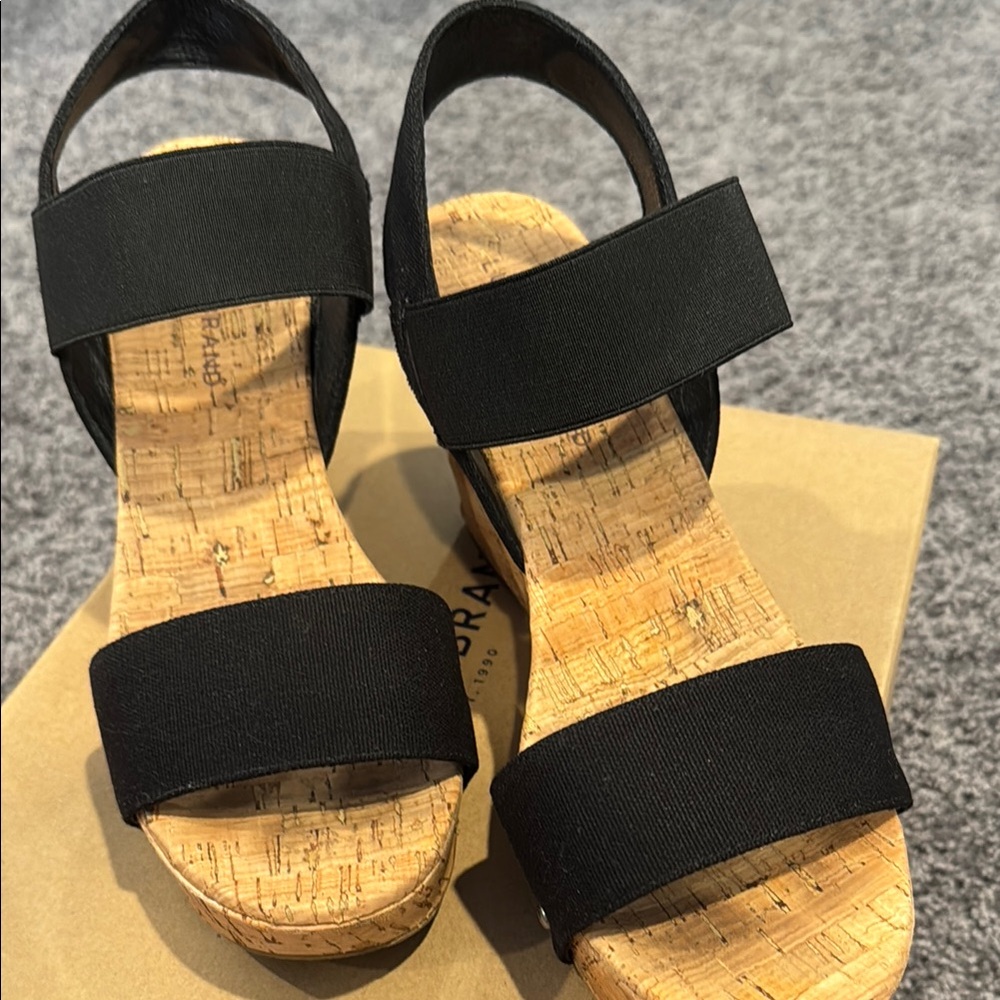 Lucky Brand Black and Tan Wedges with Cork Platform Size 8.5 M • EUC - Picture 4 of 10